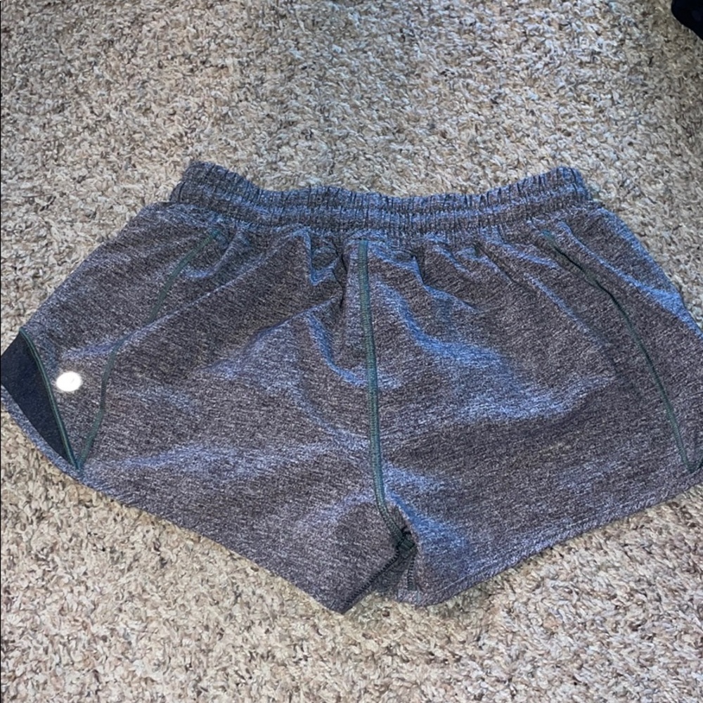 Lululemon Hotty Hot Shorts Size 6
